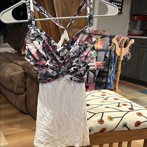 Lulu Lemon Floral Print Women's yoga top